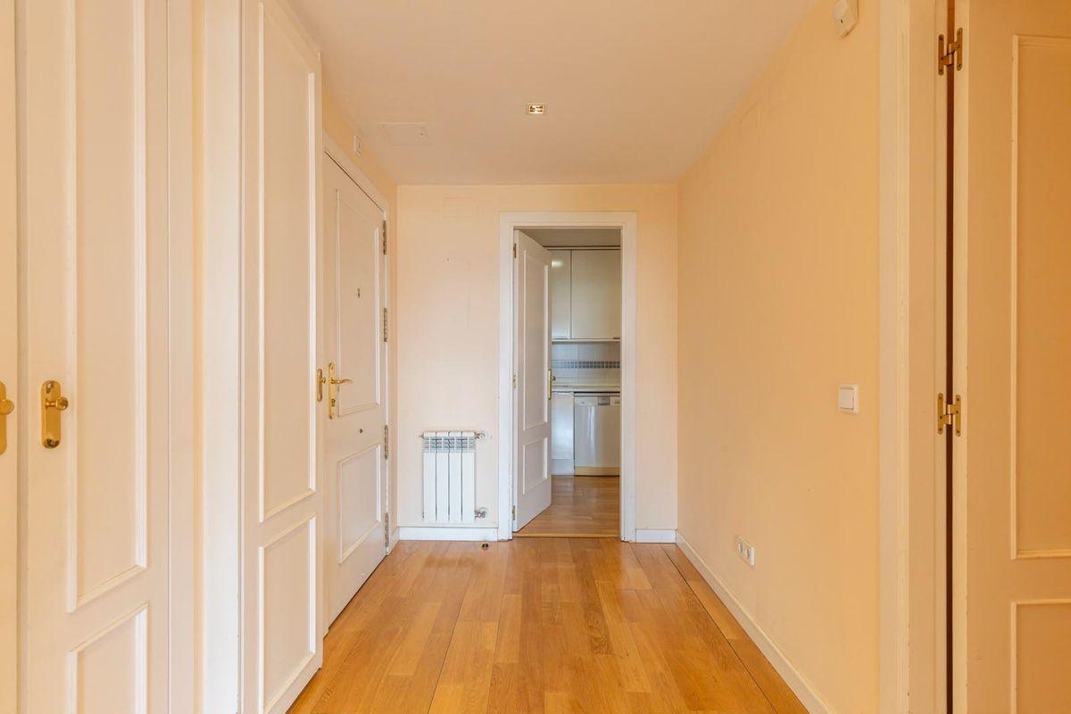 Piso en Venta en Calle de José Donoso - 1