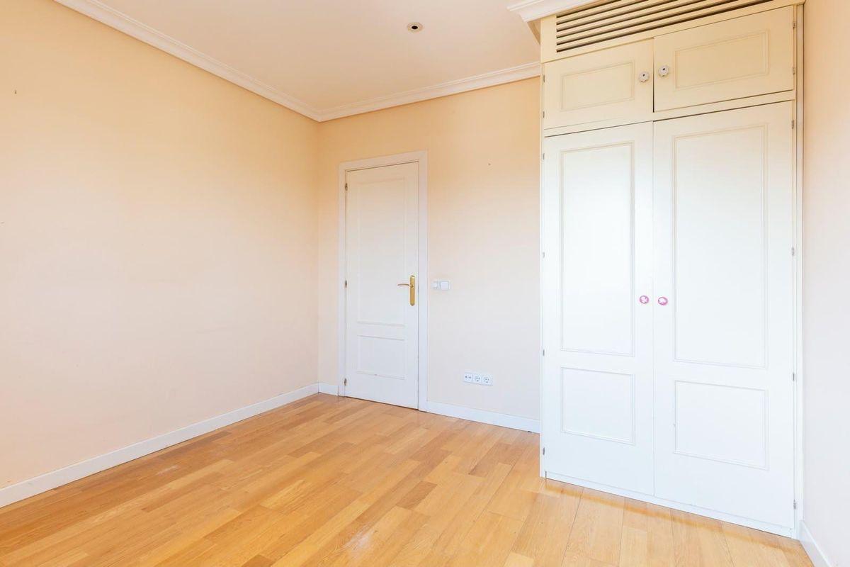 Piso en Venta en Calle de José Donoso - 16