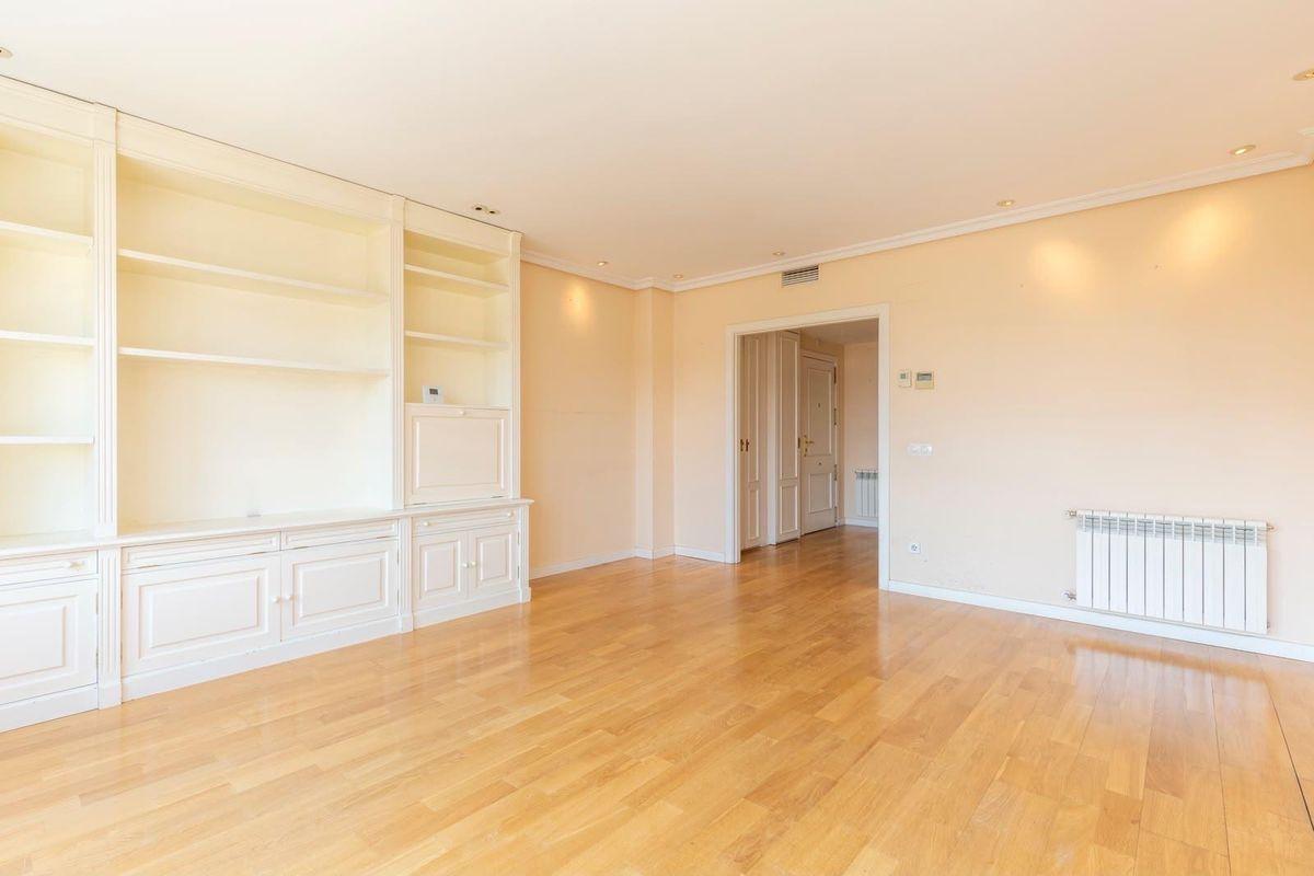 Piso en Venta en Calle de José Donoso - 25