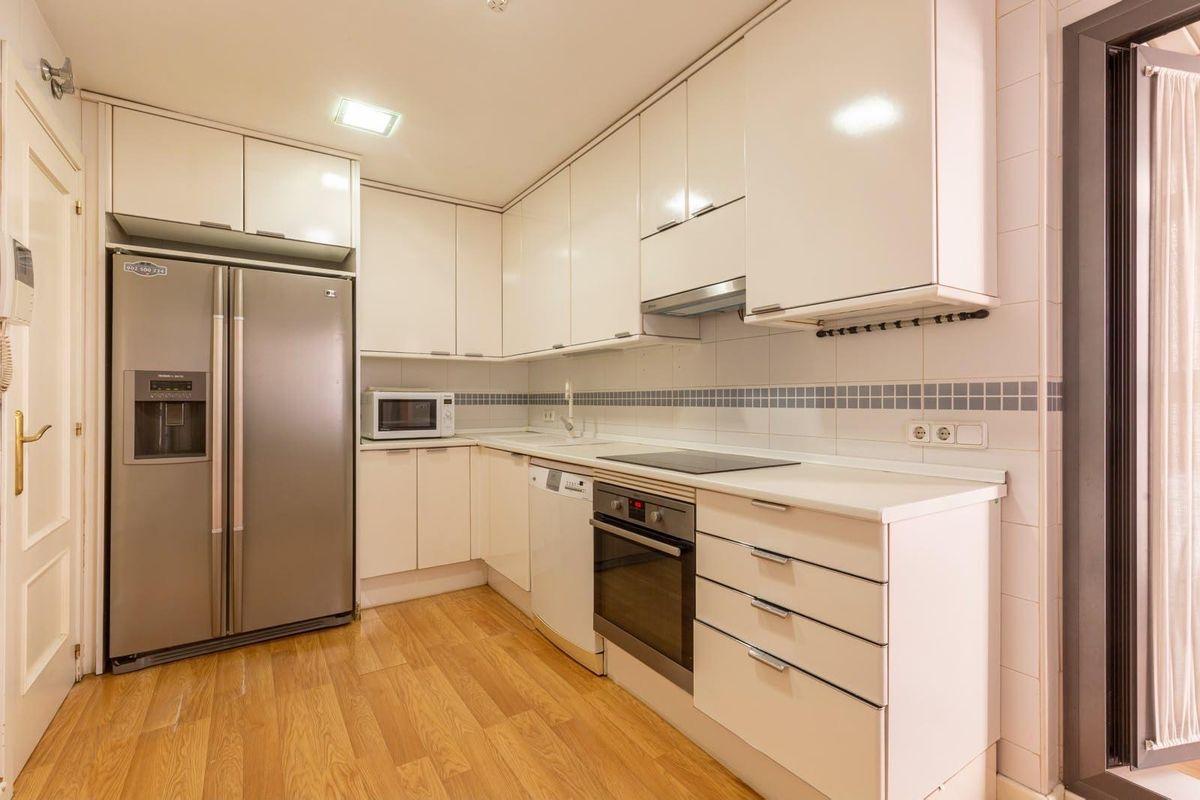 Piso en Venta en Calle de José Donoso - 13