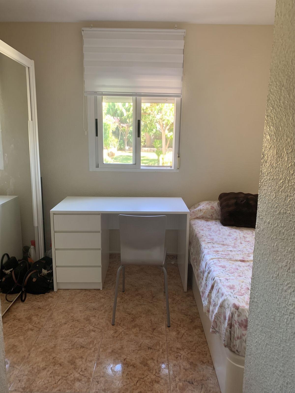 Piso en Venta en Carrer Victoriano Ximénez de Couder - 5