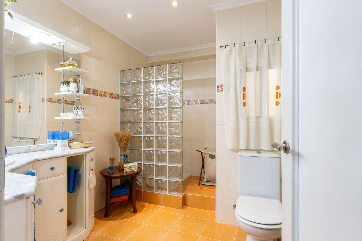 Piso en Venta en Carrer de Vallada - 17