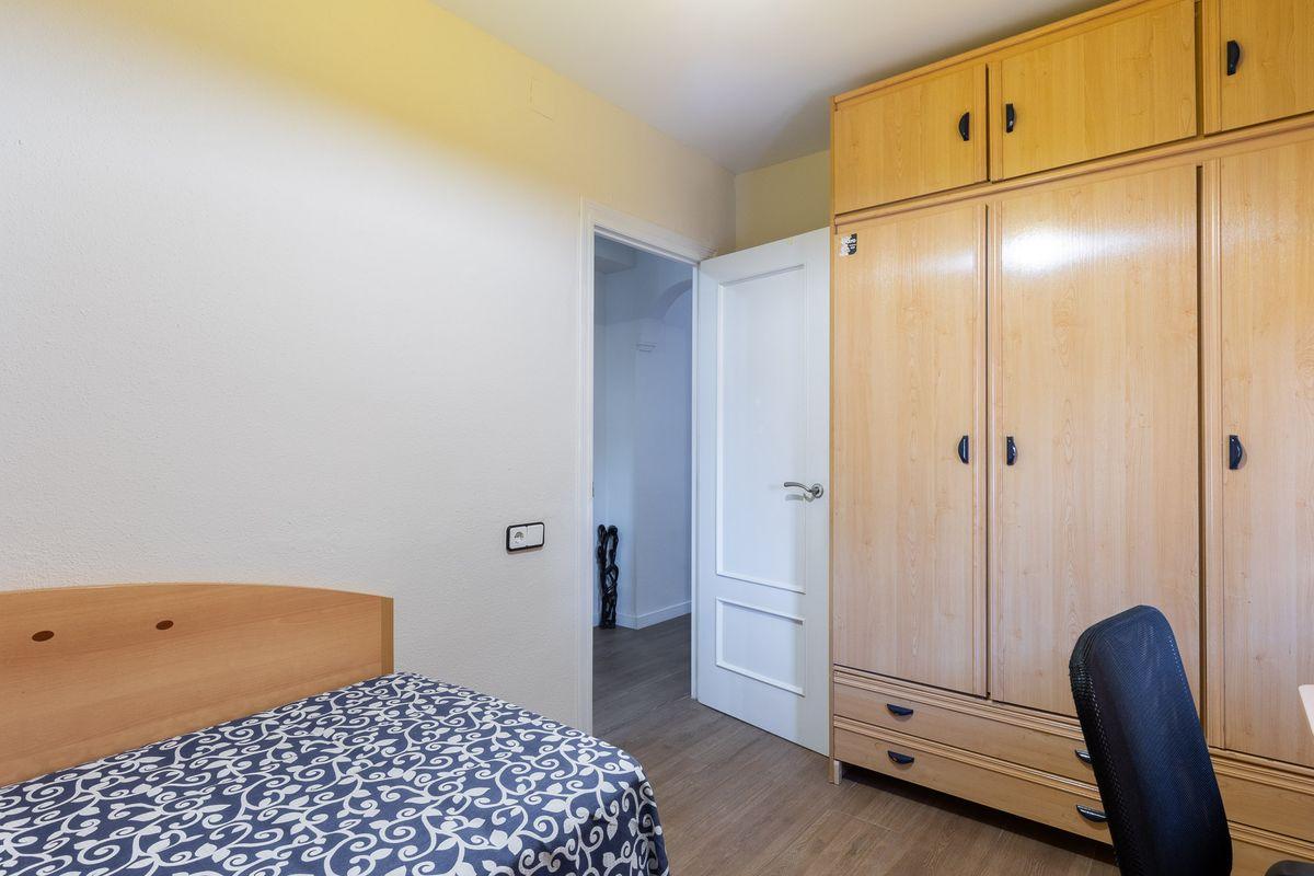 Piso en Venta en Carrer de Vallada - 25