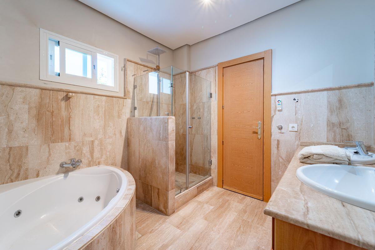 Villa en Venta en Calle Murcia - 29