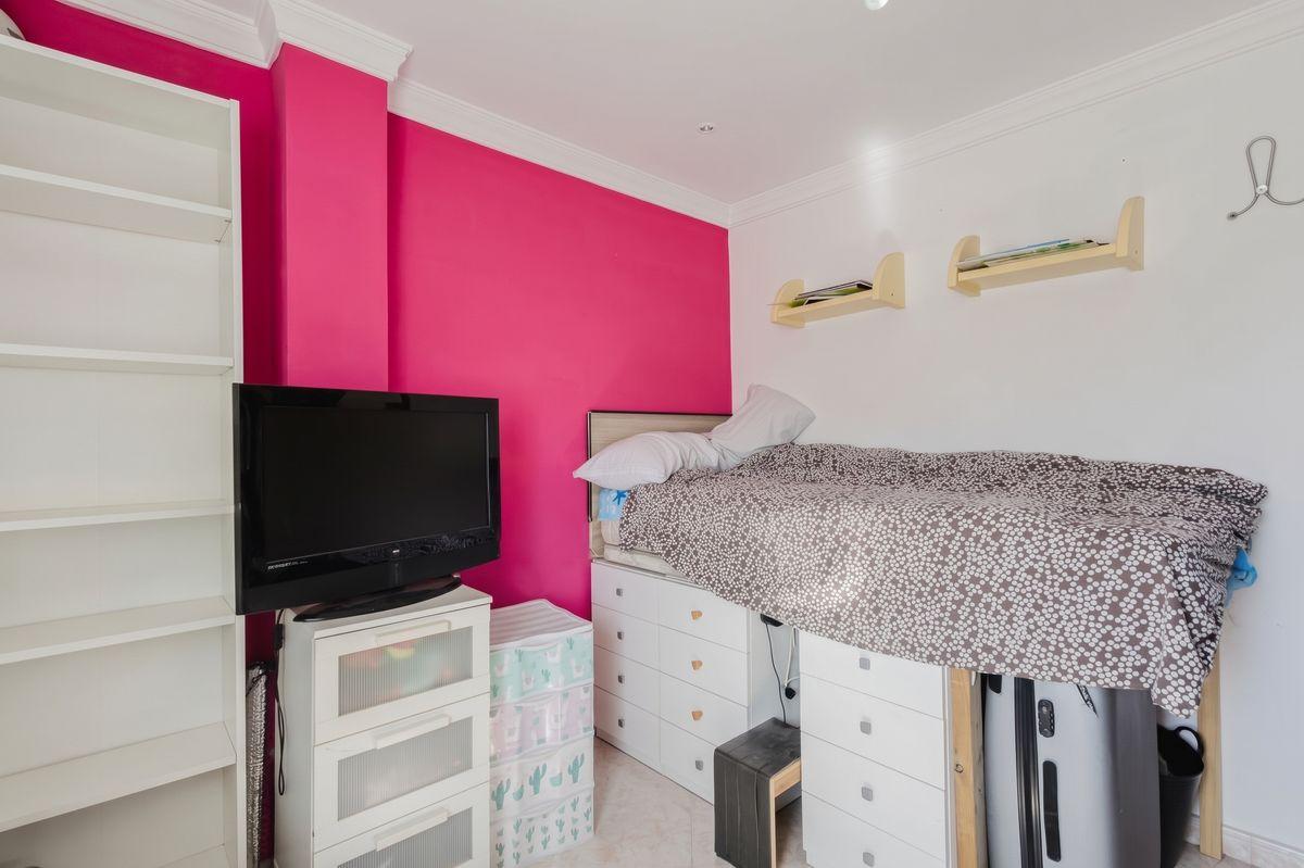 Piso en Venta en Calle Periana - 21