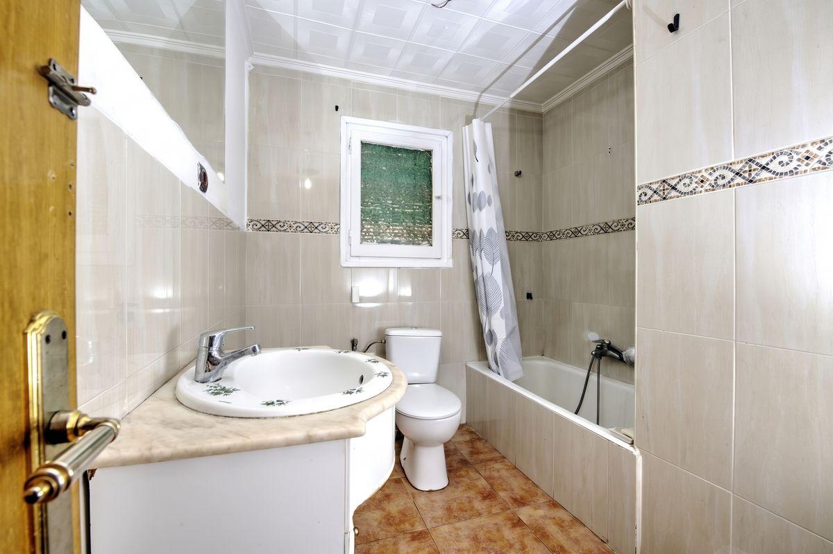Piso en Venta en Calle del Pino Santo - 32