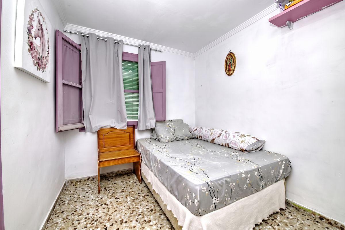 Piso en Venta en Calle del Pino Santo - 26