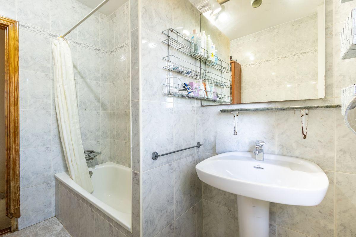 Casa en Venta en Calle de la Codorniz - 8