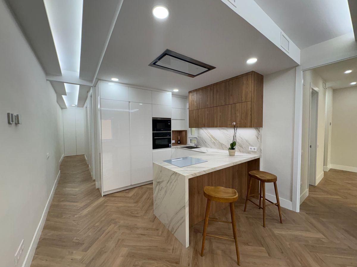 Piso en Venta en Calle de Fernán González - 2
