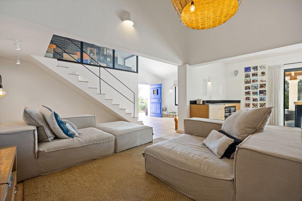 Casa en Venta en Calle Bermudas - 2