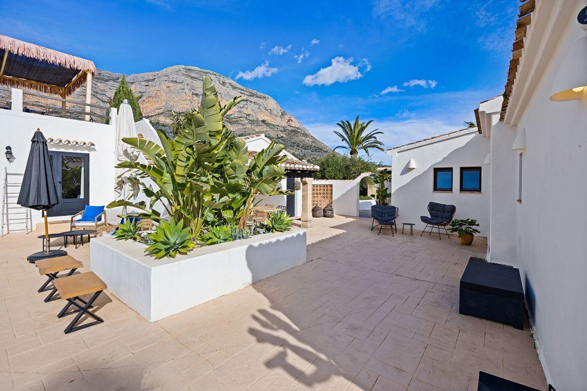Casa en Venta en Calle Bermudas - 42