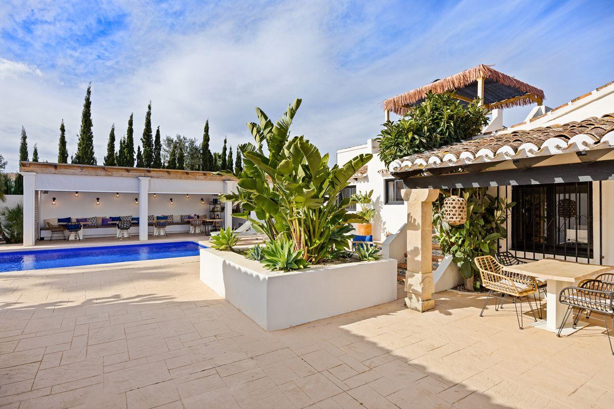 Casa en Venta en Calle Bermudas - 58