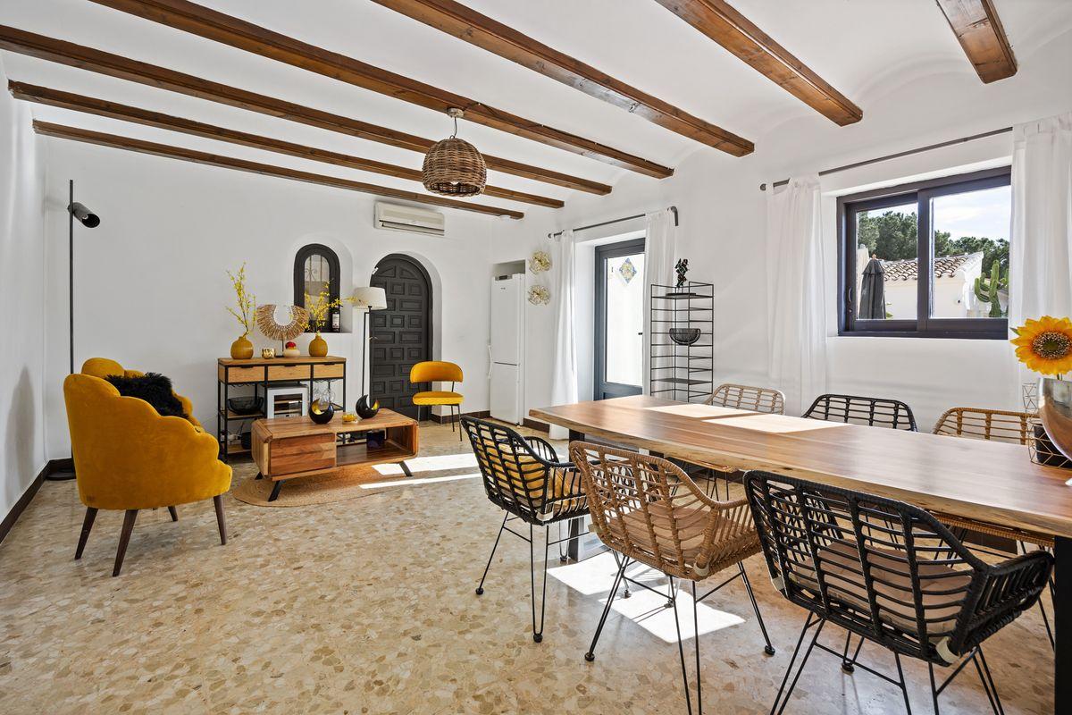 Casa en Venta en Calle Bermudas - 61