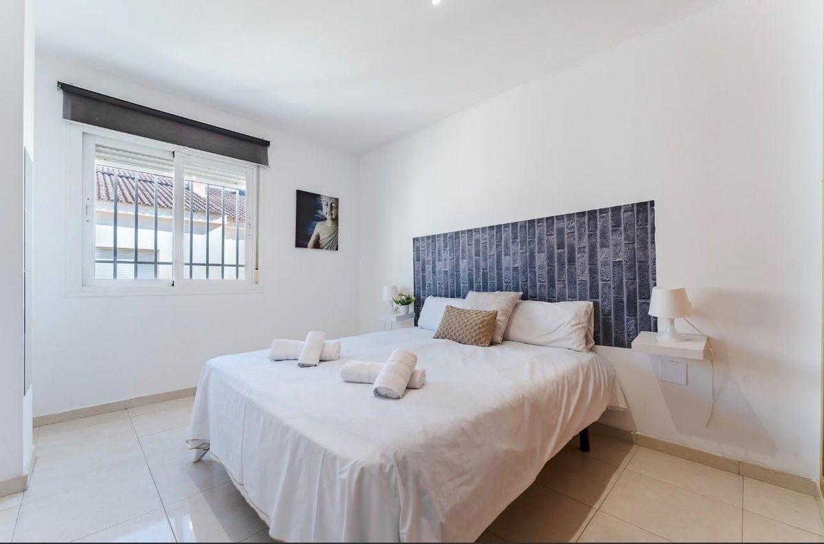 Piso en Venta en Calle Sancti Espíritu - 7