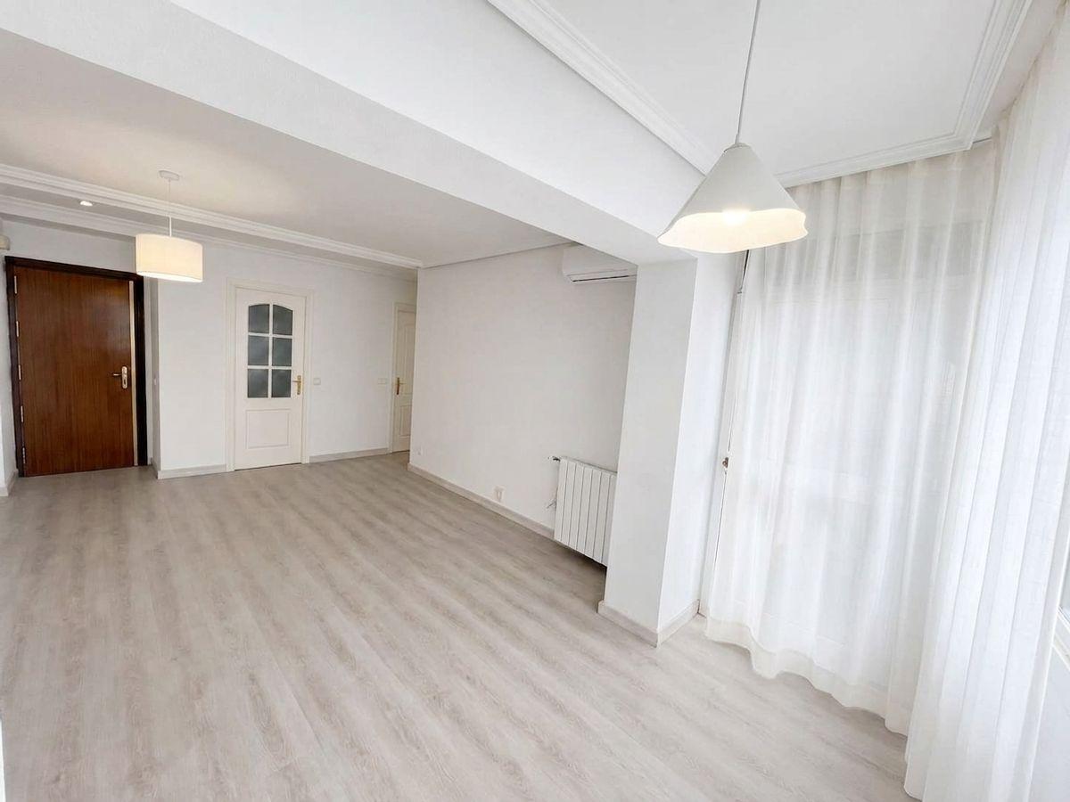 Piso en Venta en Pinar del Rey - 3