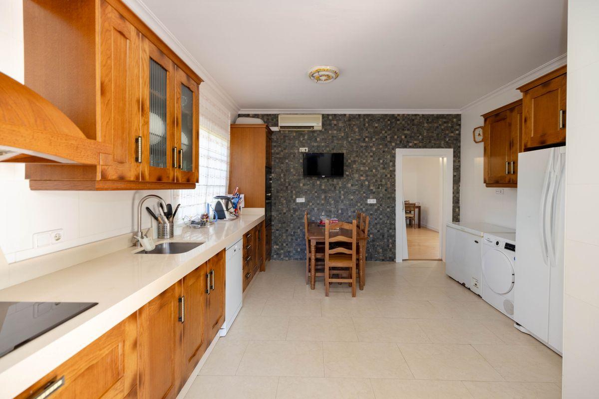 Casa en Venta en Calle Carlos Cano - 9