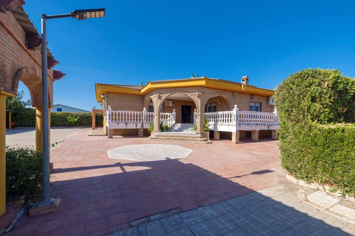 Casa en Venta en Calle Carlos Cano - 33