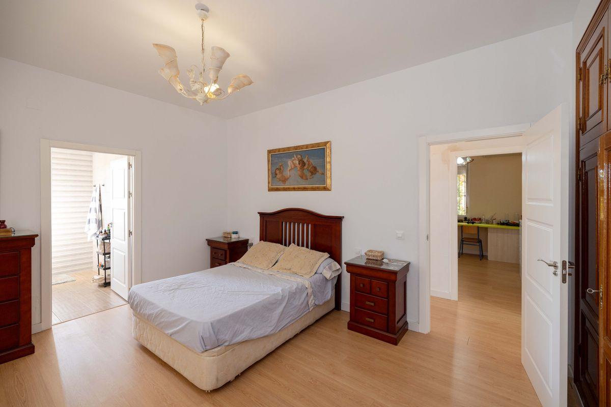 Casa en Venta en Calle Carlos Cano - 21