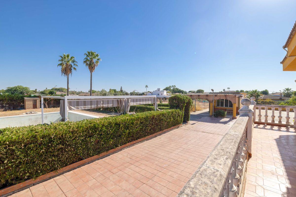 Casa en Venta en Calle Carlos Cano - 36
