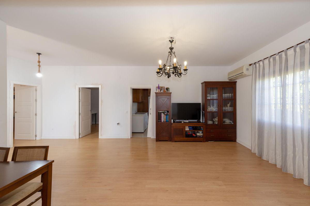 Casa en Venta en Calle Carlos Cano - 4