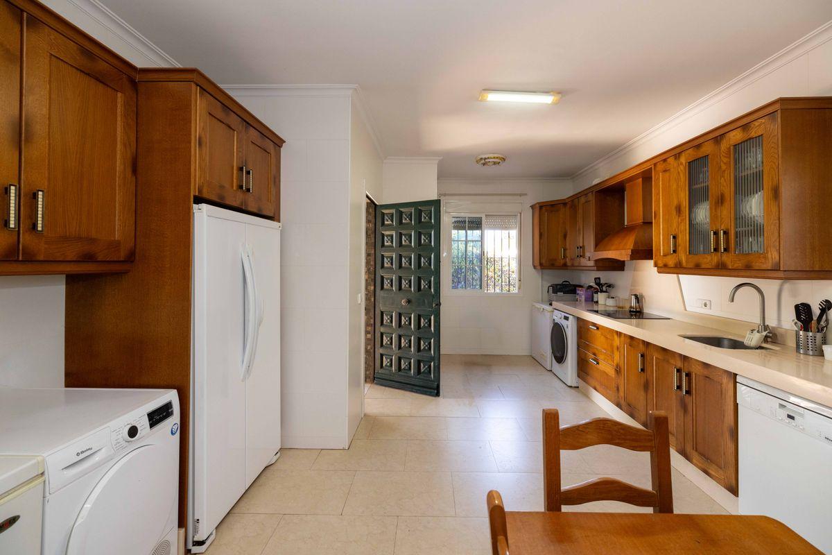 Casa en Venta en Calle Carlos Cano - 12