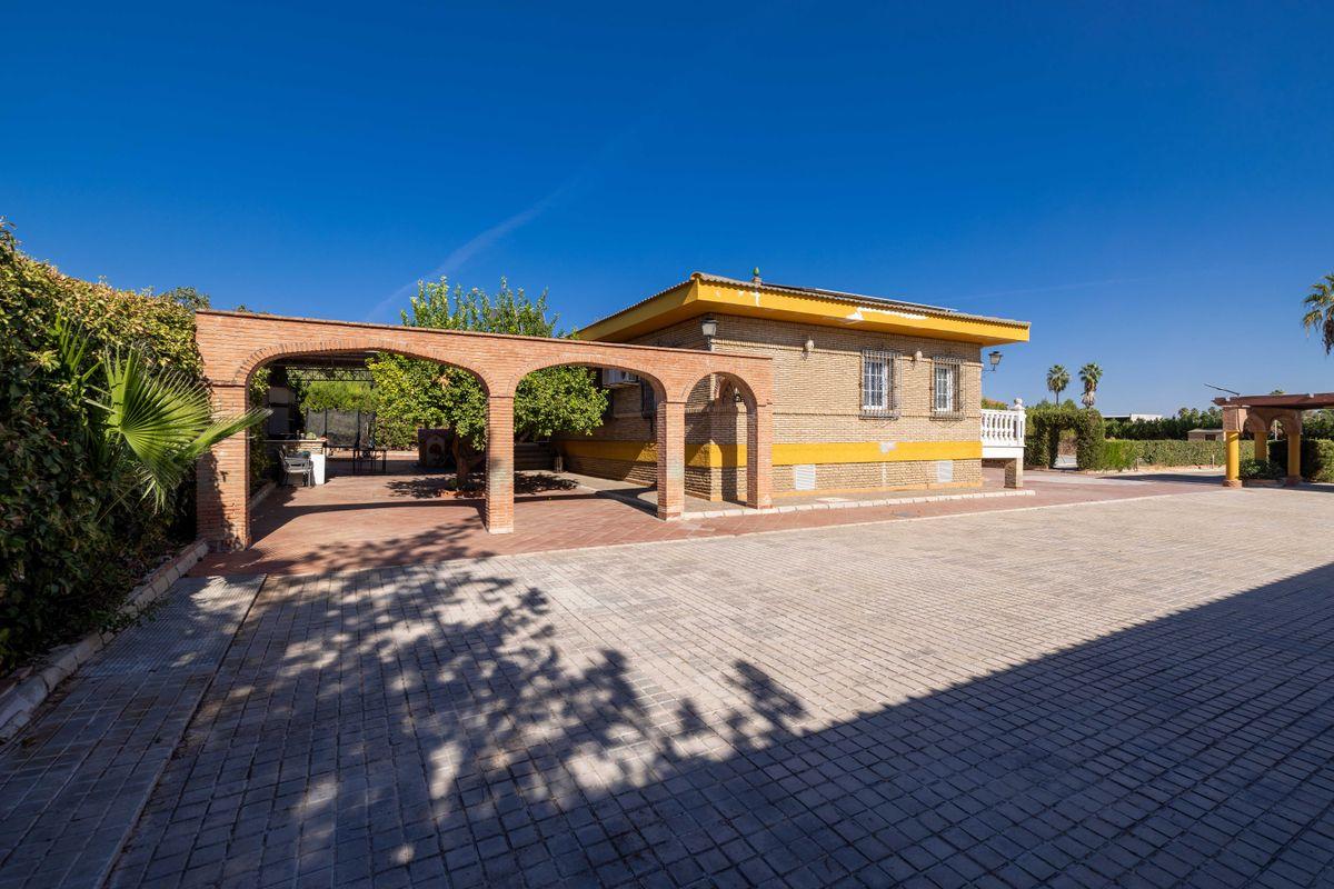 Casa en Venta en Calle Carlos Cano - 31