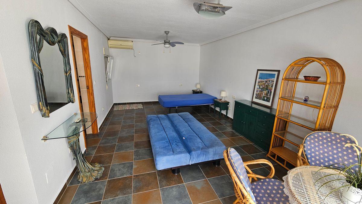Casa en Venta en Calle Costa Canaria - 17