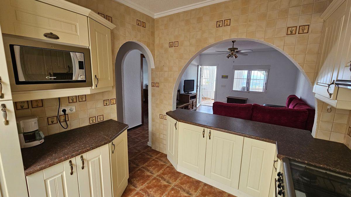 Casa en Venta en Calle Costa Canaria - 13