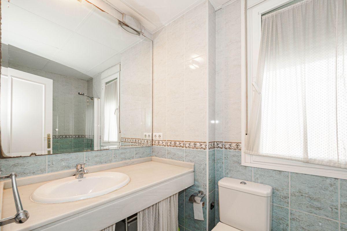 Piso en Venta en Calle Arroyo - 16