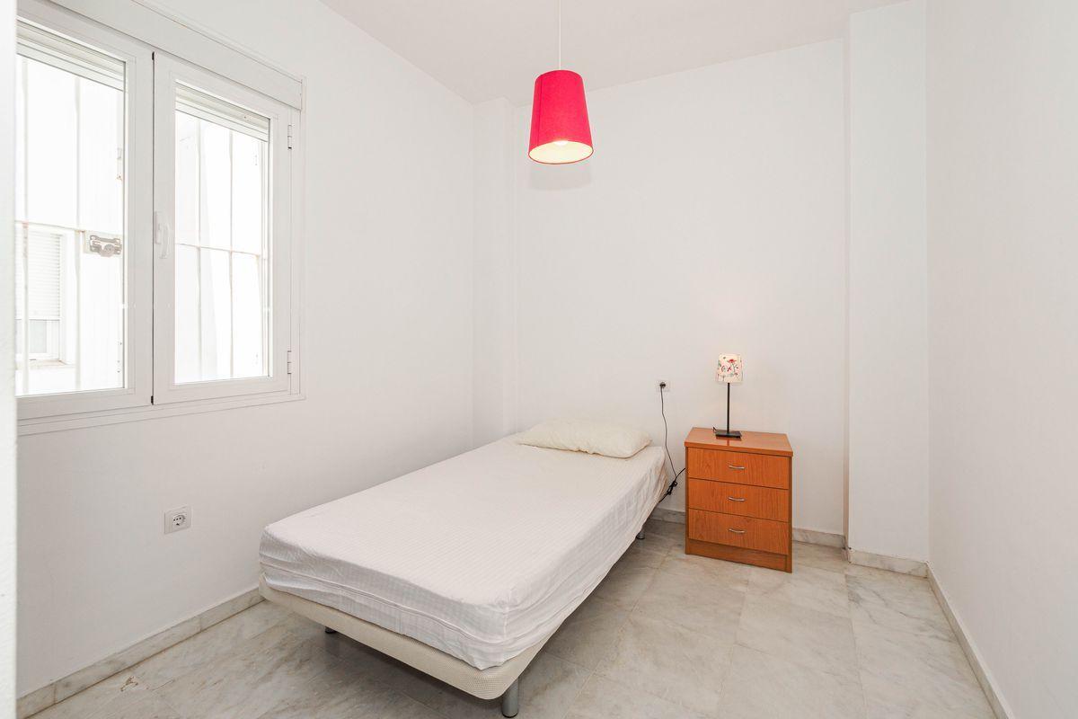 Piso en Venta en Calle Arroyo - 18