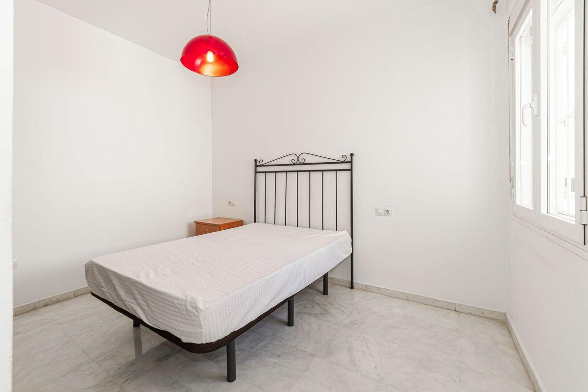 Piso en Venta en Calle Arroyo - 12