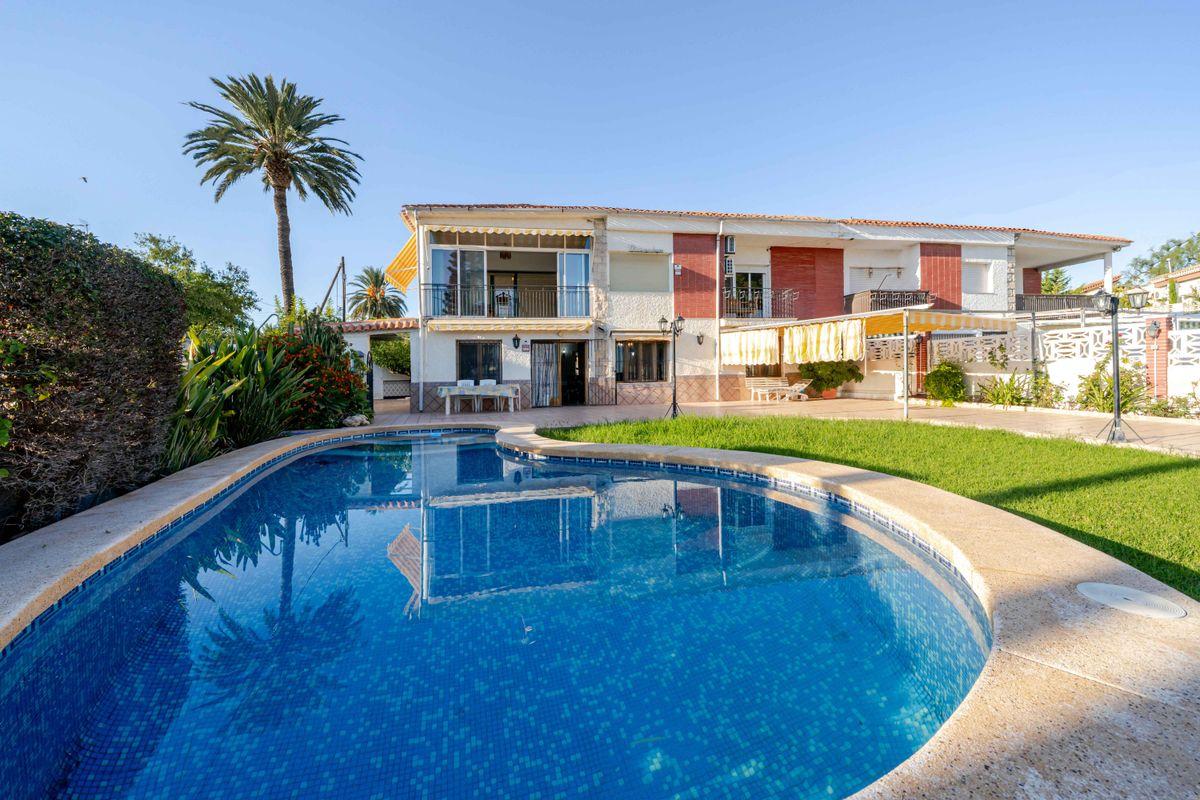 Casa en Venta en Carrer de Portell de Morella - 1