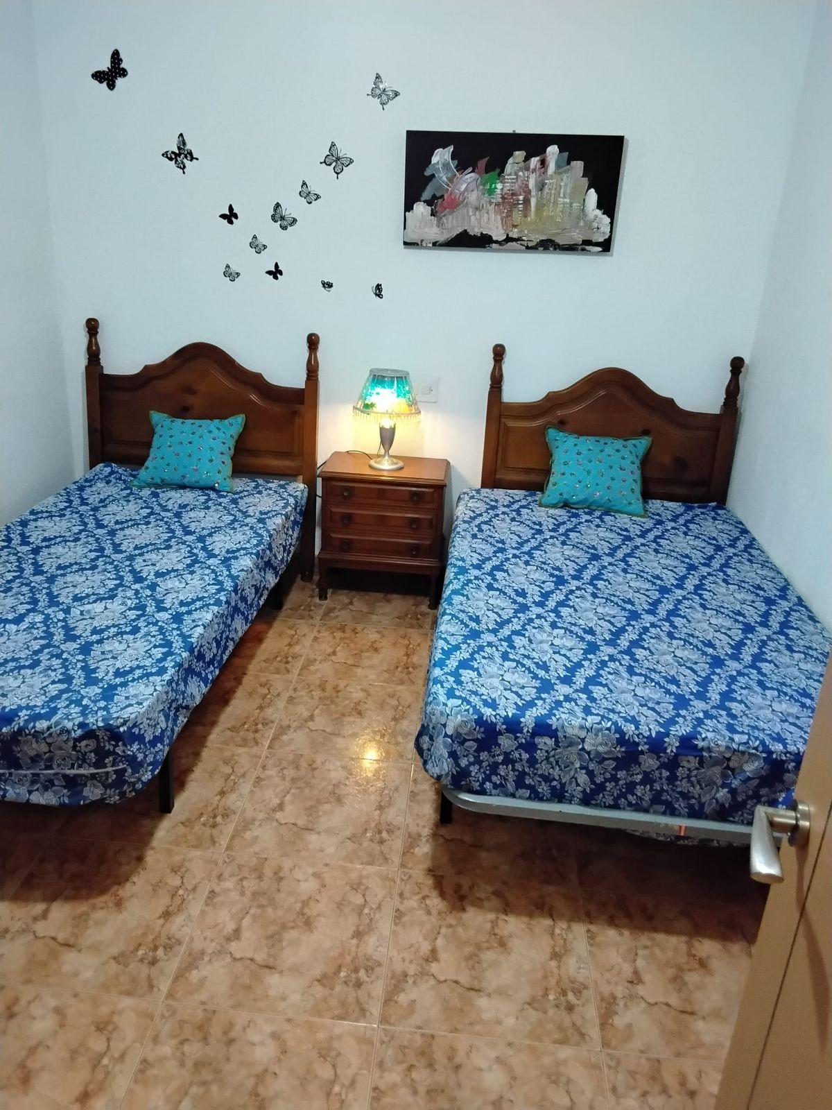 Semi-Detached Townhouse en Venta - Calle Siroco 2 - 13