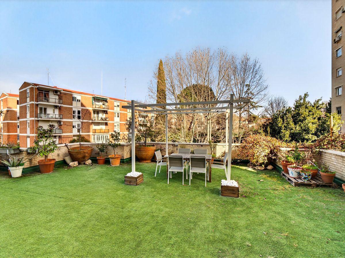 Piso en Venta en Calle de Ramírez de Arellano - 36