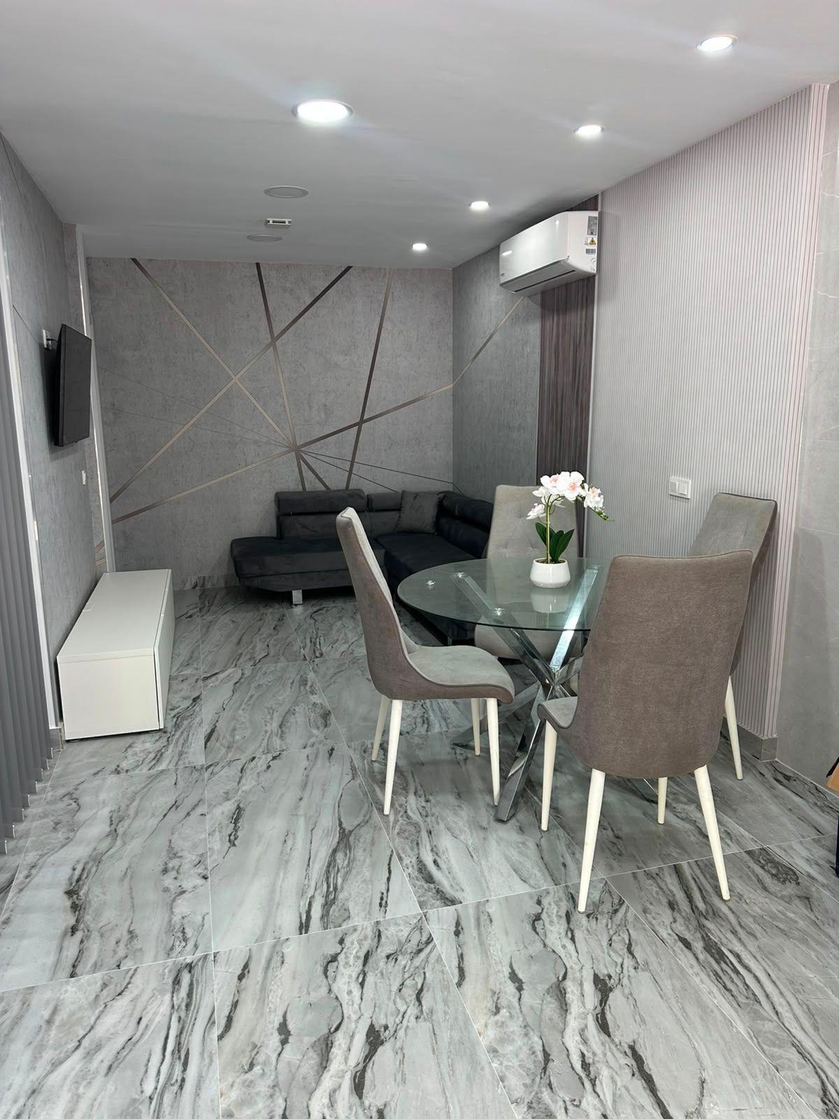 Piso en Venta en Avenida de Portugal - 8