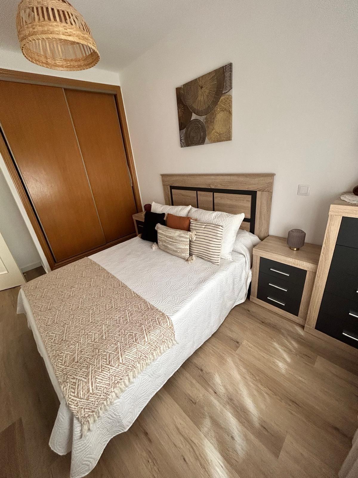 Casa Adosada en Venta en Calle Ramón M. del Valle Inclán - 16