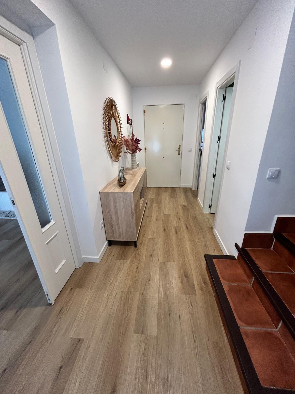 Casa Adosada en Venta en Calle Ramón M. del Valle Inclán - 8
