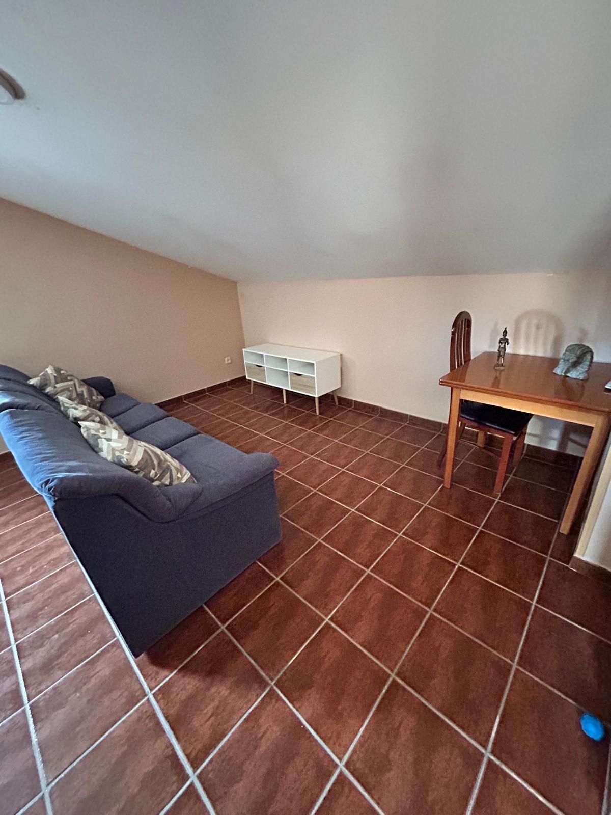 Casa Adosada en Venta en Calle Ramón M. del Valle Inclán - 32