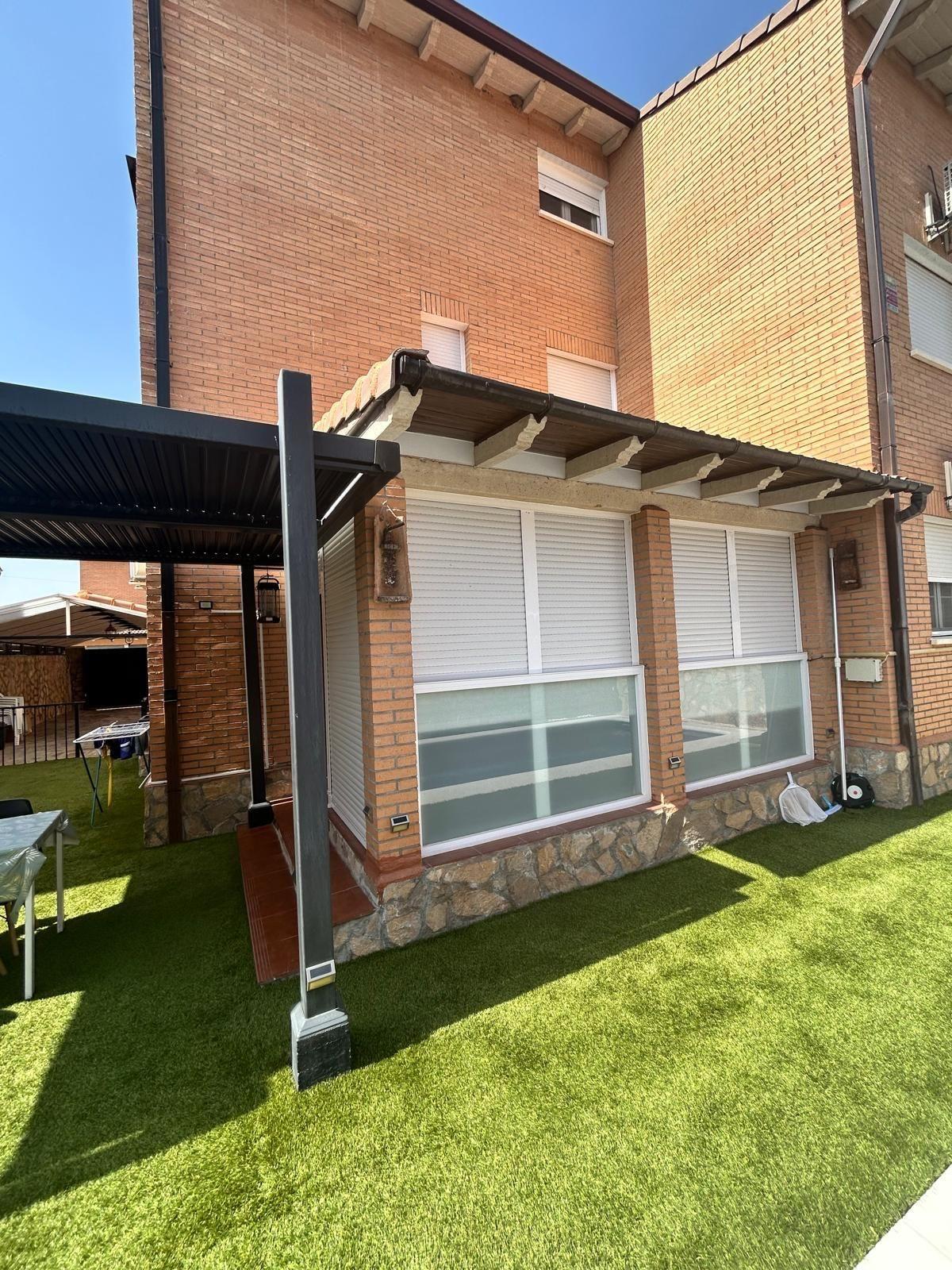 Casa Adosada en Venta en Calle Ramón M. del Valle Inclán - 40
