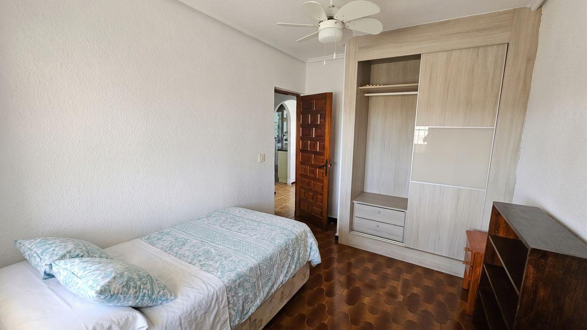 Casa en Venta en Calle Costa Canaria - 5