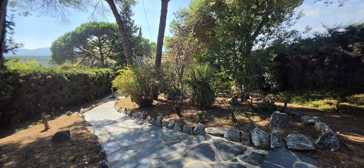 Casa en Venta en Carrer Josep Carner - 54