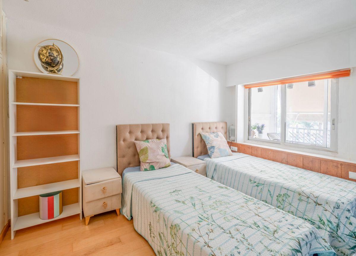 Piso en Venta en PAU 5 - 18