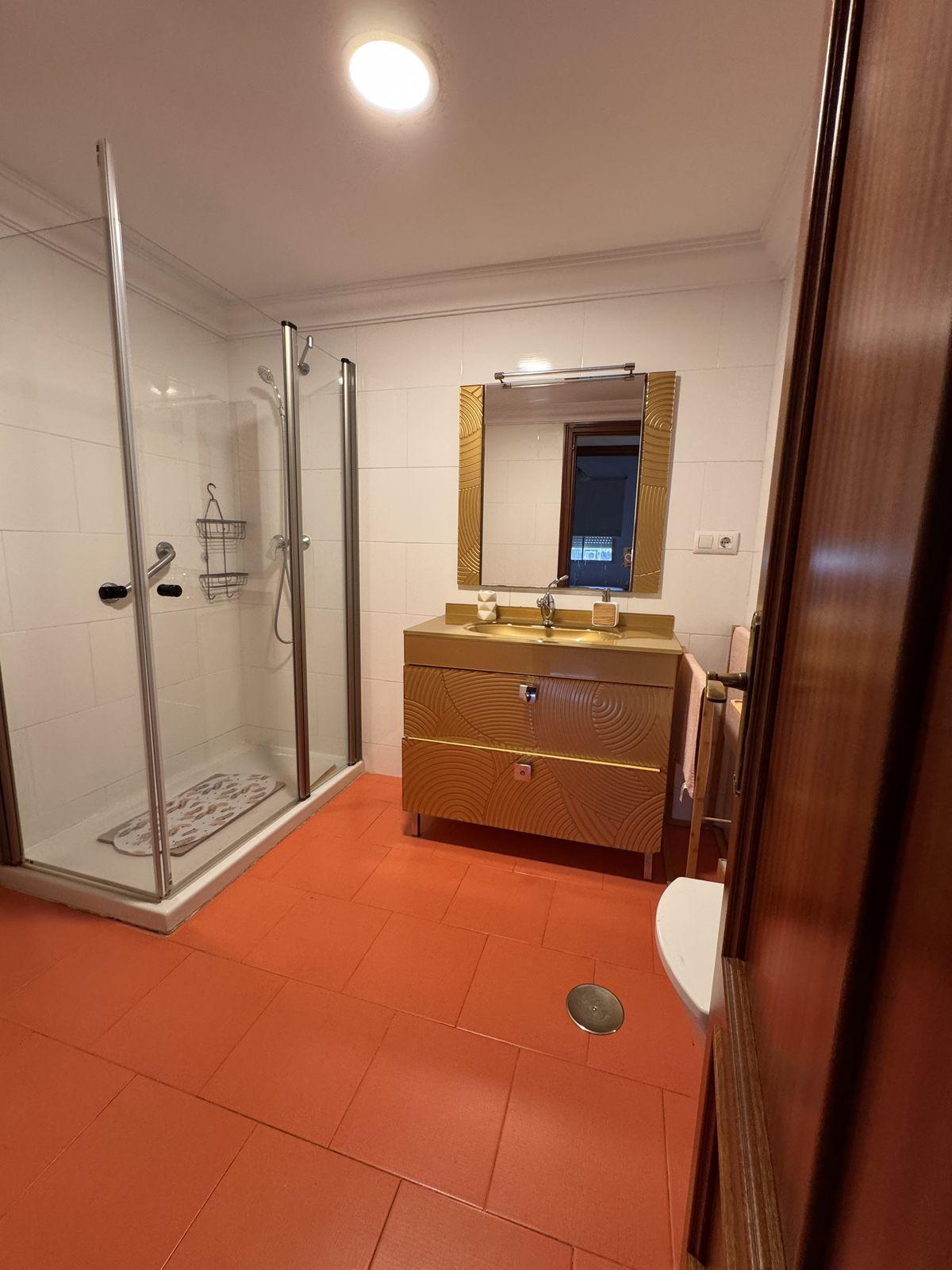 Piso en Venta en Calle Antillas - 12