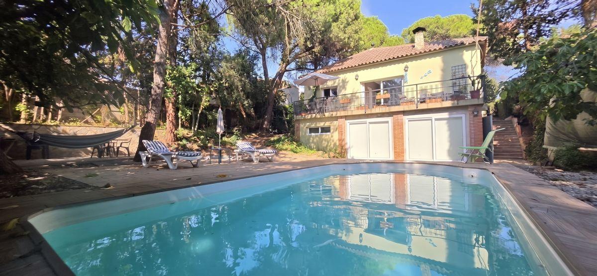 Casa en Venta en Carrer Josep Carner - 46