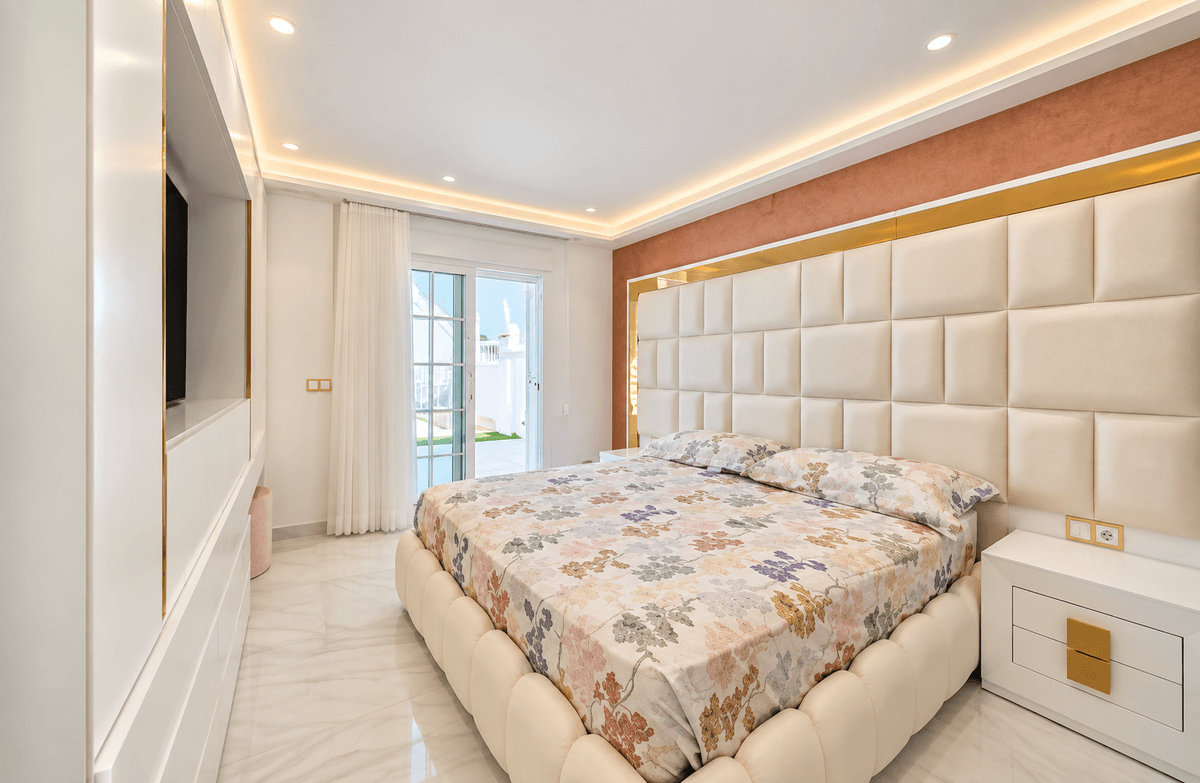 Casa Adosada en Venta en Calle Liverpool - 11