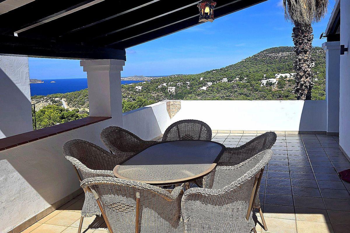 Bonito chalet con piscina y vistas al mar en Cala Vadella - 4