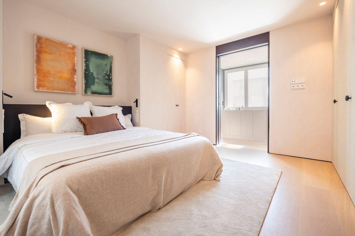 Dúplex en Venta en Plaza de las Cortes - 15