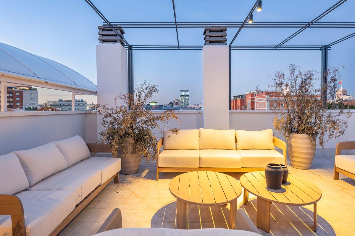 Dúplex en Venta en Plaza de las Cortes - 33
