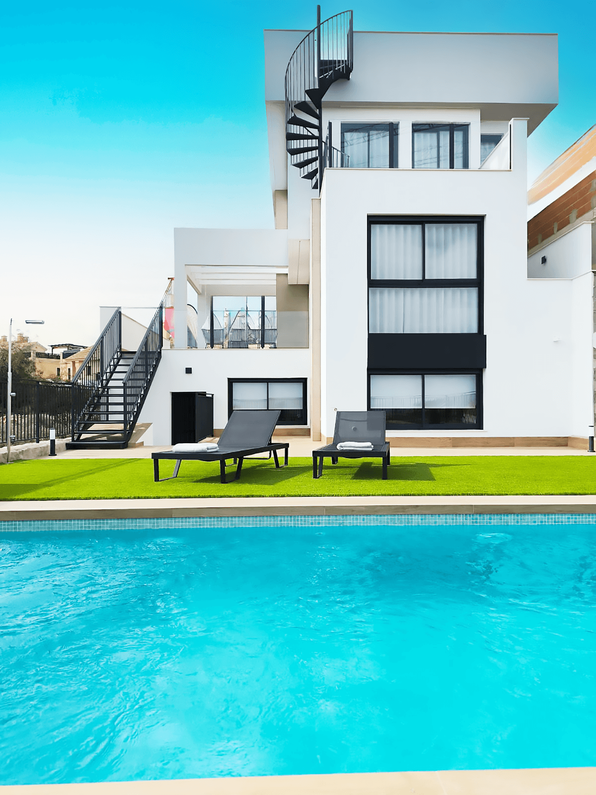 Semi-adosado en Venta en Avenida Antonio Pedrera Soler - 2
