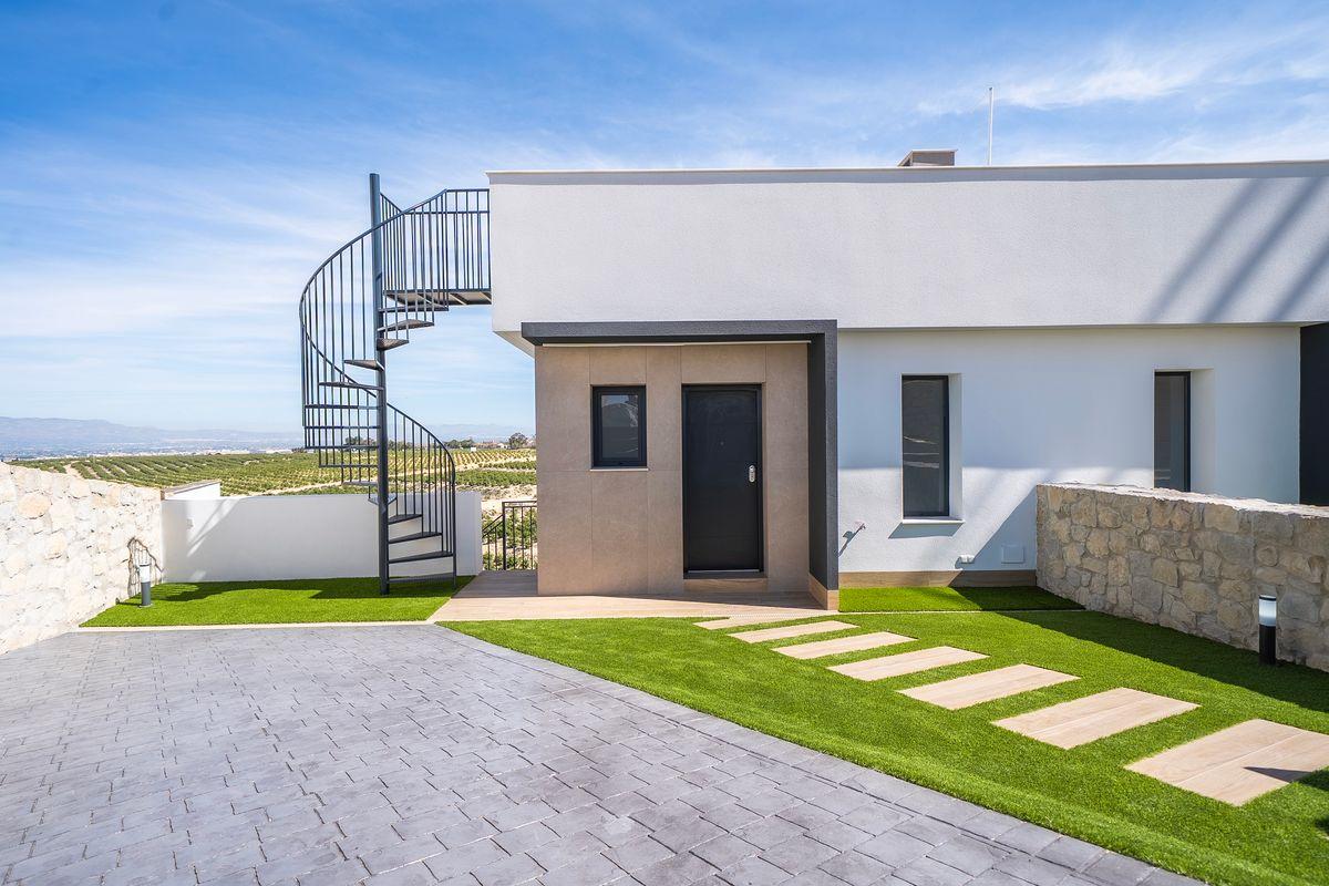Semi-adosado en Venta en Avenida Antonio Pedrera Soler - 30